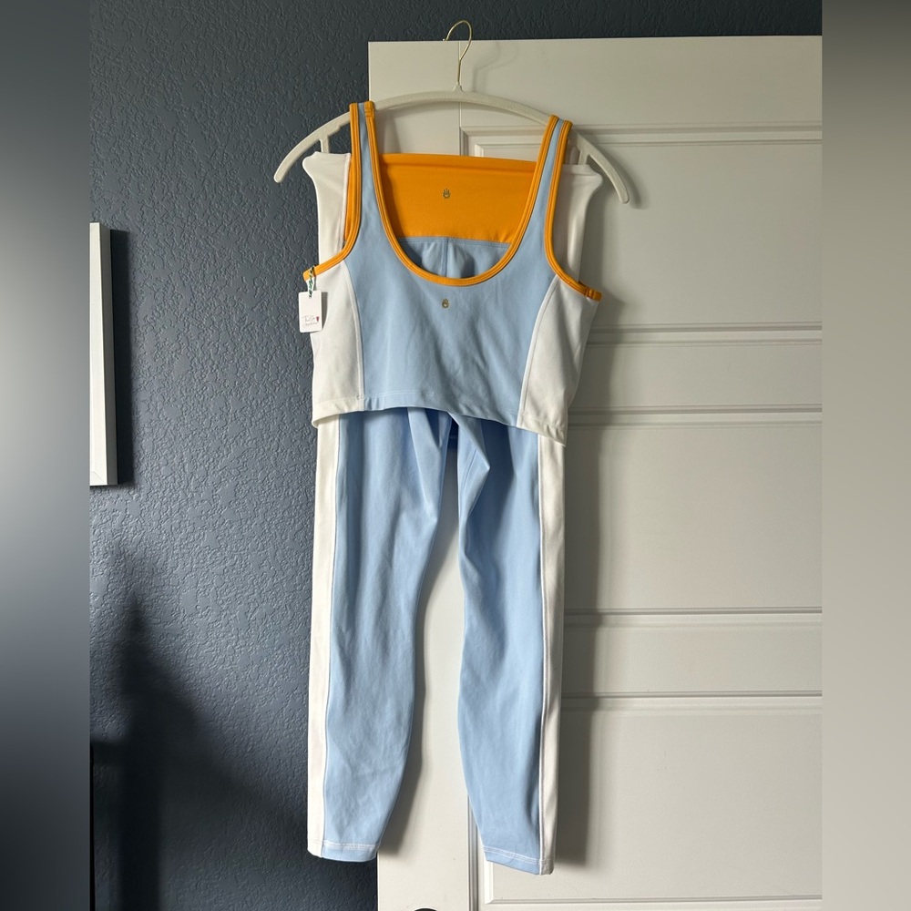 Spiritual Gangster Cora Color Block set.  Pants Small top Medium